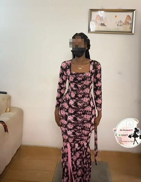 Robe fleurie manches longues