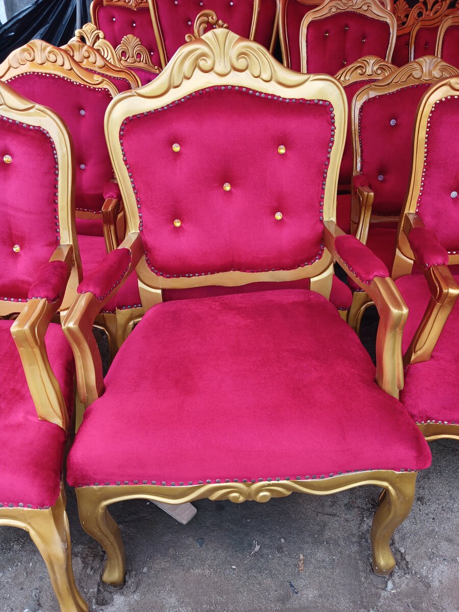 Fauteuil Baroque Rouge Luxueux