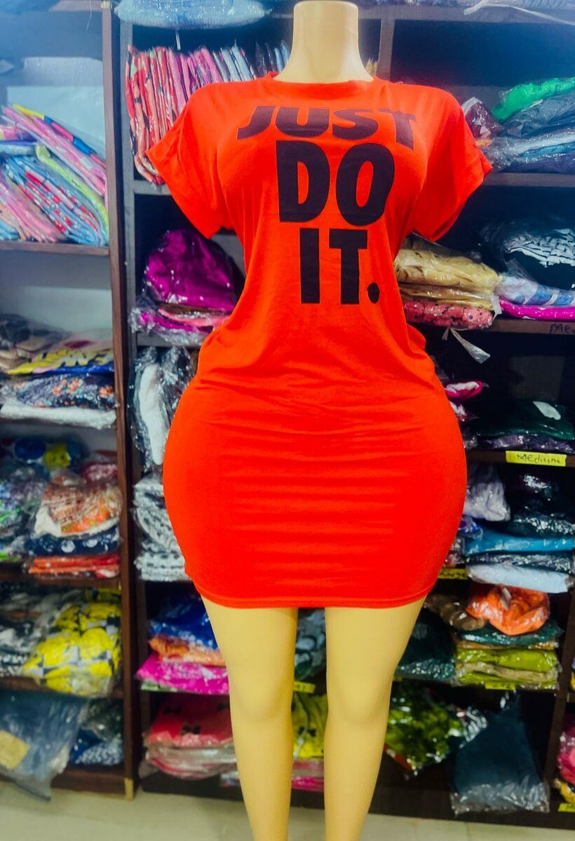 Shirt gown with side pockets