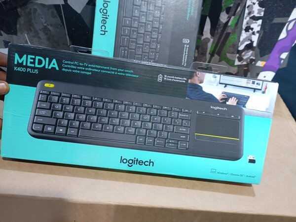 Original Logitech k400 wireless keyboard