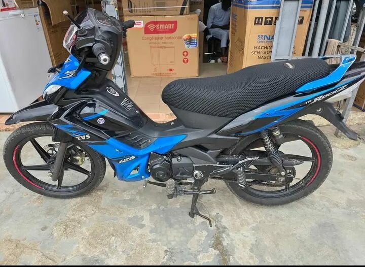 Moto TVS 125cc Sportive