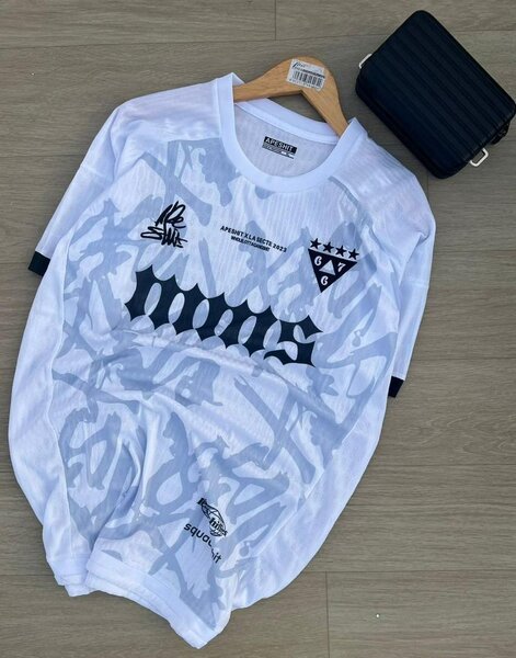 Maillot de Foot Blanc Stylé