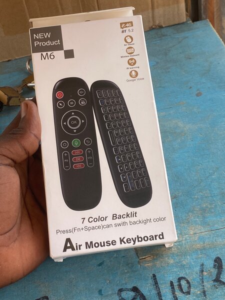 Clavier Air Mouse M6