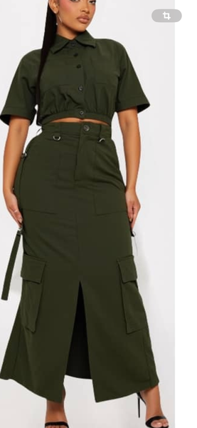 Jupe cargo longue élégante