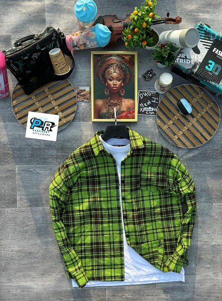 Chemise à carreaux tendance