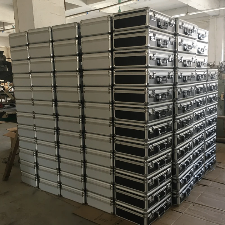 Mallette de rangement en aluminium