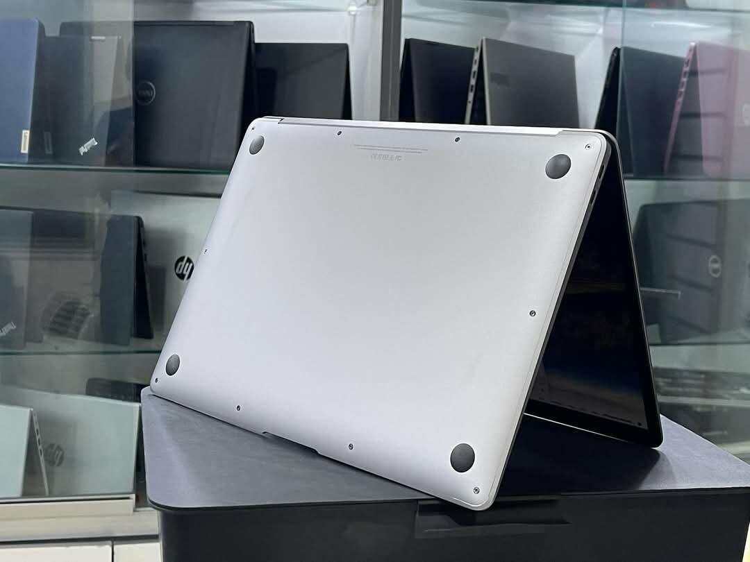 MacBook Pro 2019 13"