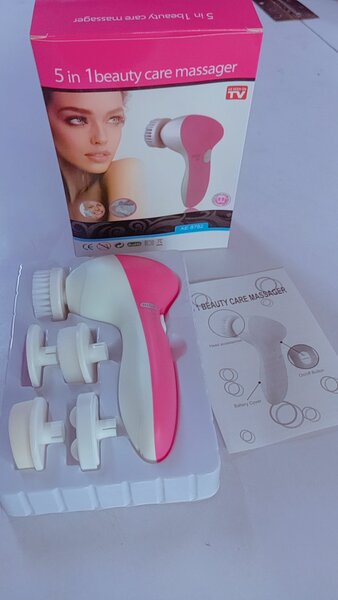 Brosse de visage 5 en 1