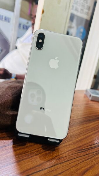 iPhone X 64giga avec ID