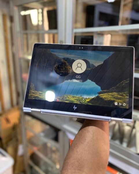 HP ELITEBOOK x360 1030 G2
