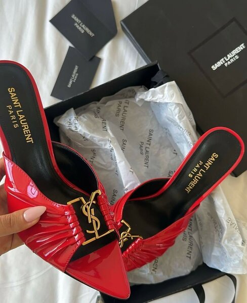 Ladies heel available as seen in post