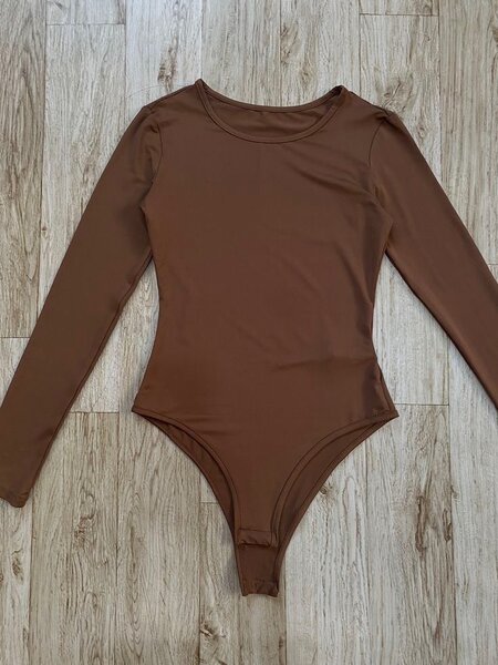 Body à manches longues élégante