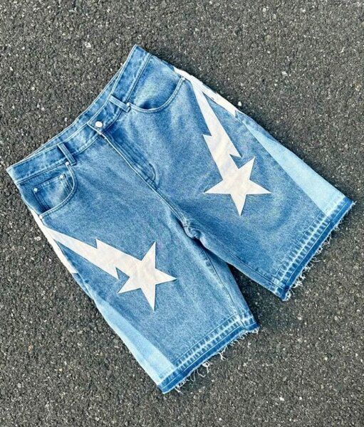 Shorts en jean avec étoiles