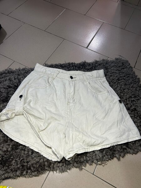 Shorts en lin pour femmes