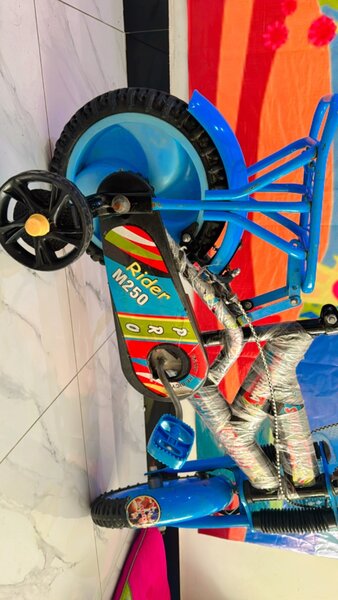 Kids bicycle 3-7 years age