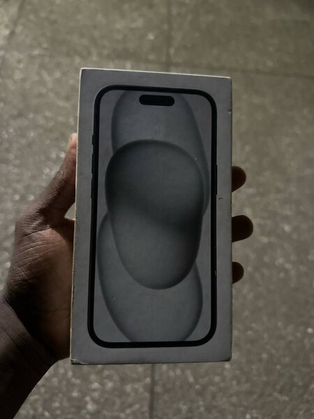 iPhone 15 128gig lock