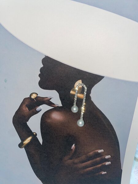 Boucles d'oreilles élégantes modernes