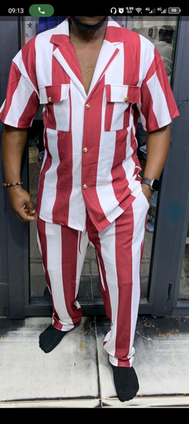 Tenue Homme Rayée Chic