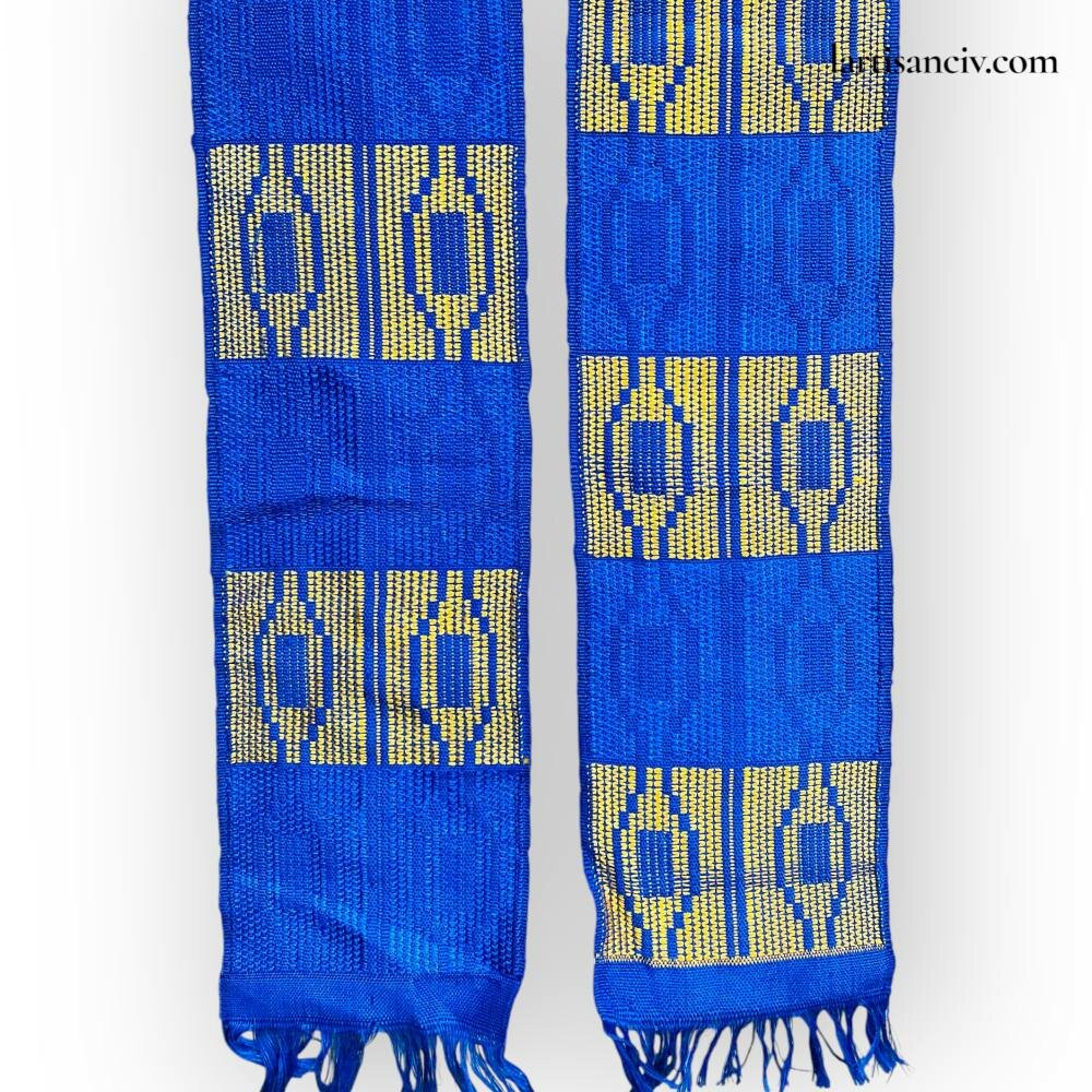 Écharpe en soie bleue unique