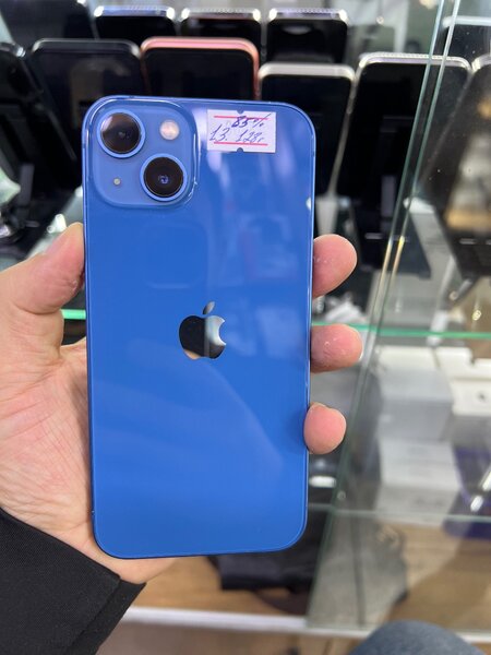 Айфон 13. 128гига