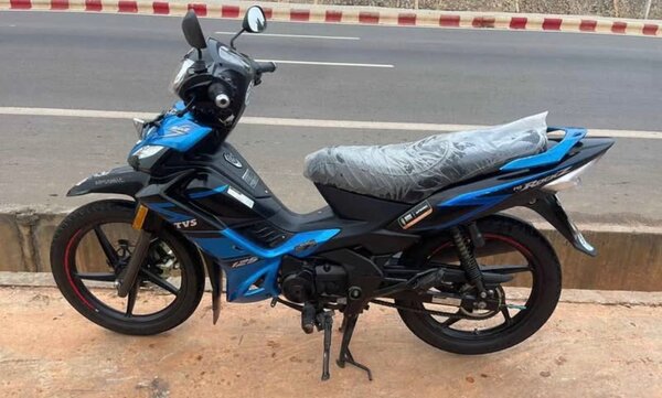 Moto TVS Sport neuve