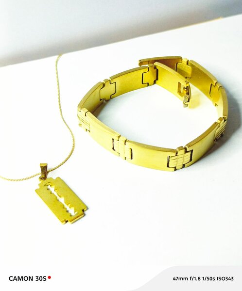 Ensemble bracelet et collier doré