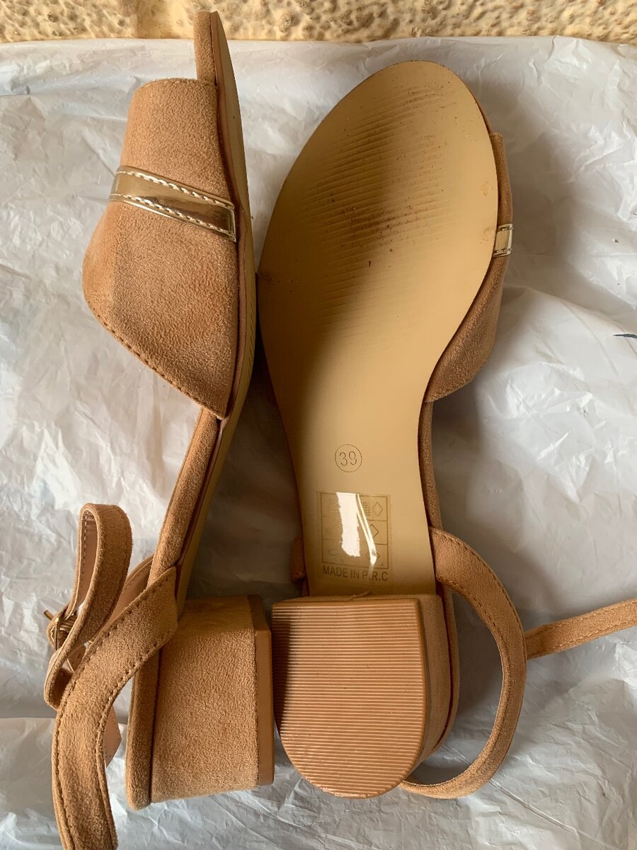 Sandales à talons élégantes