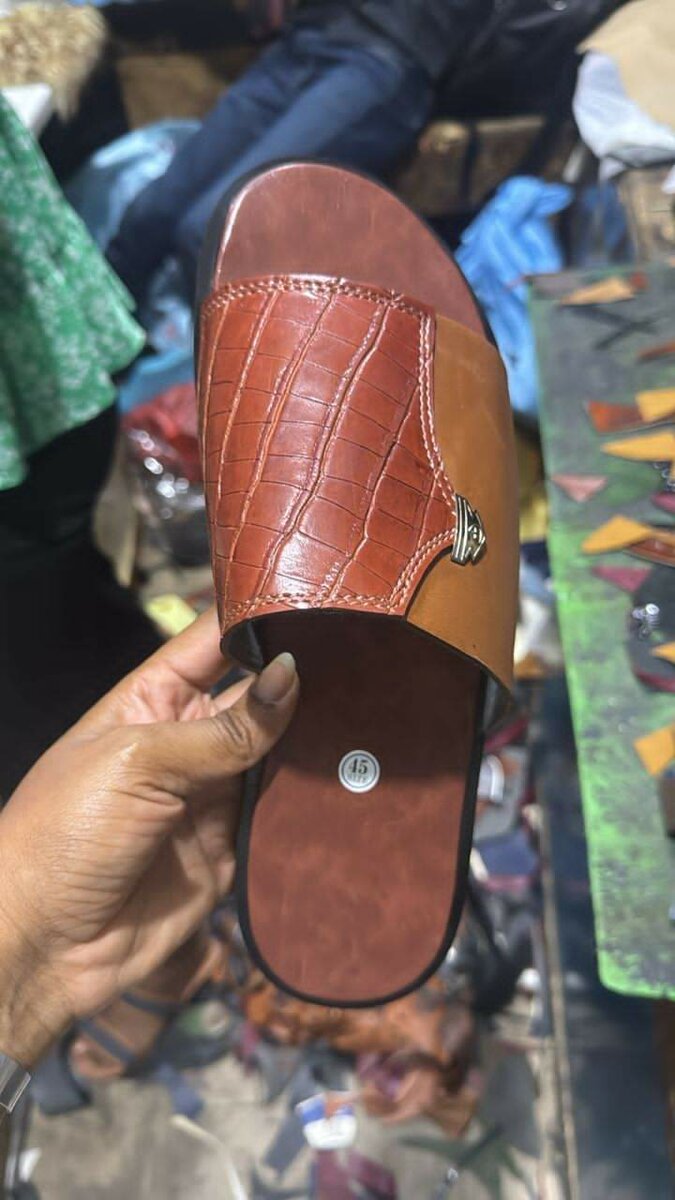 Sandales en cuir homme élégantes