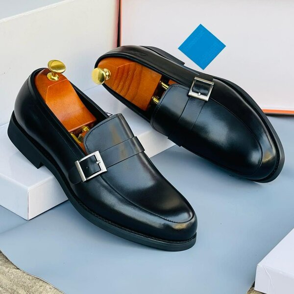 Solid branded shoes