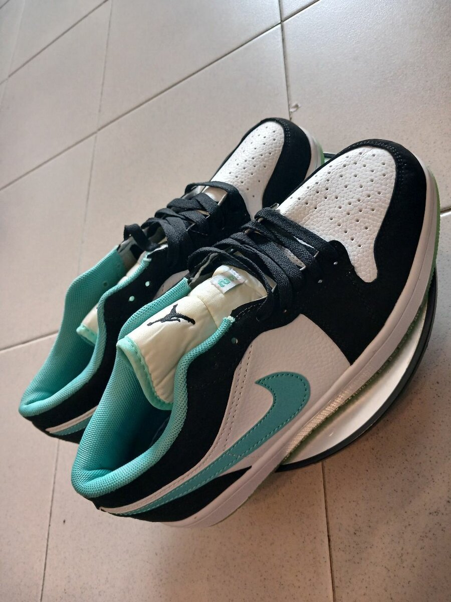 Chaussures de sport modernes