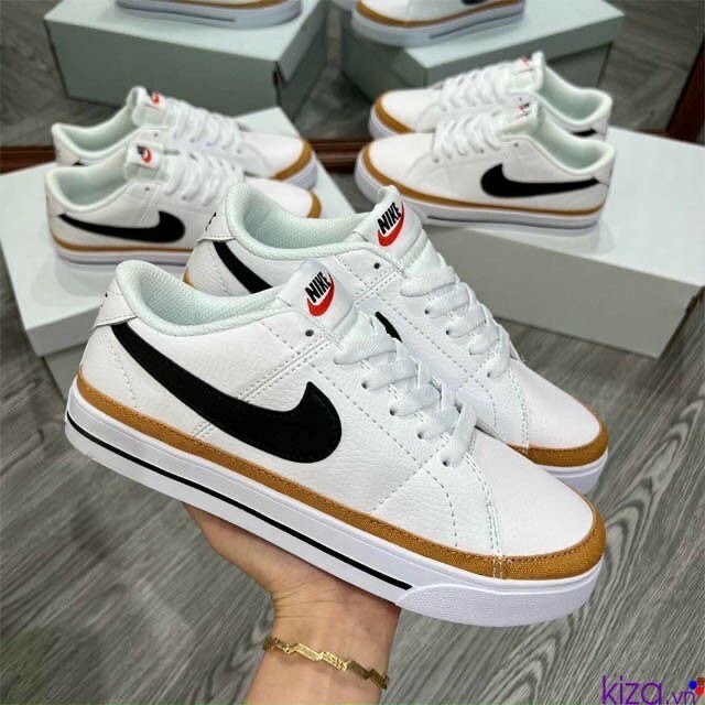 NIKE CLASSIC