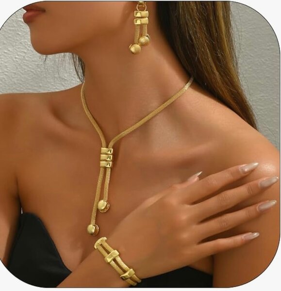 Ensemble élégant en or