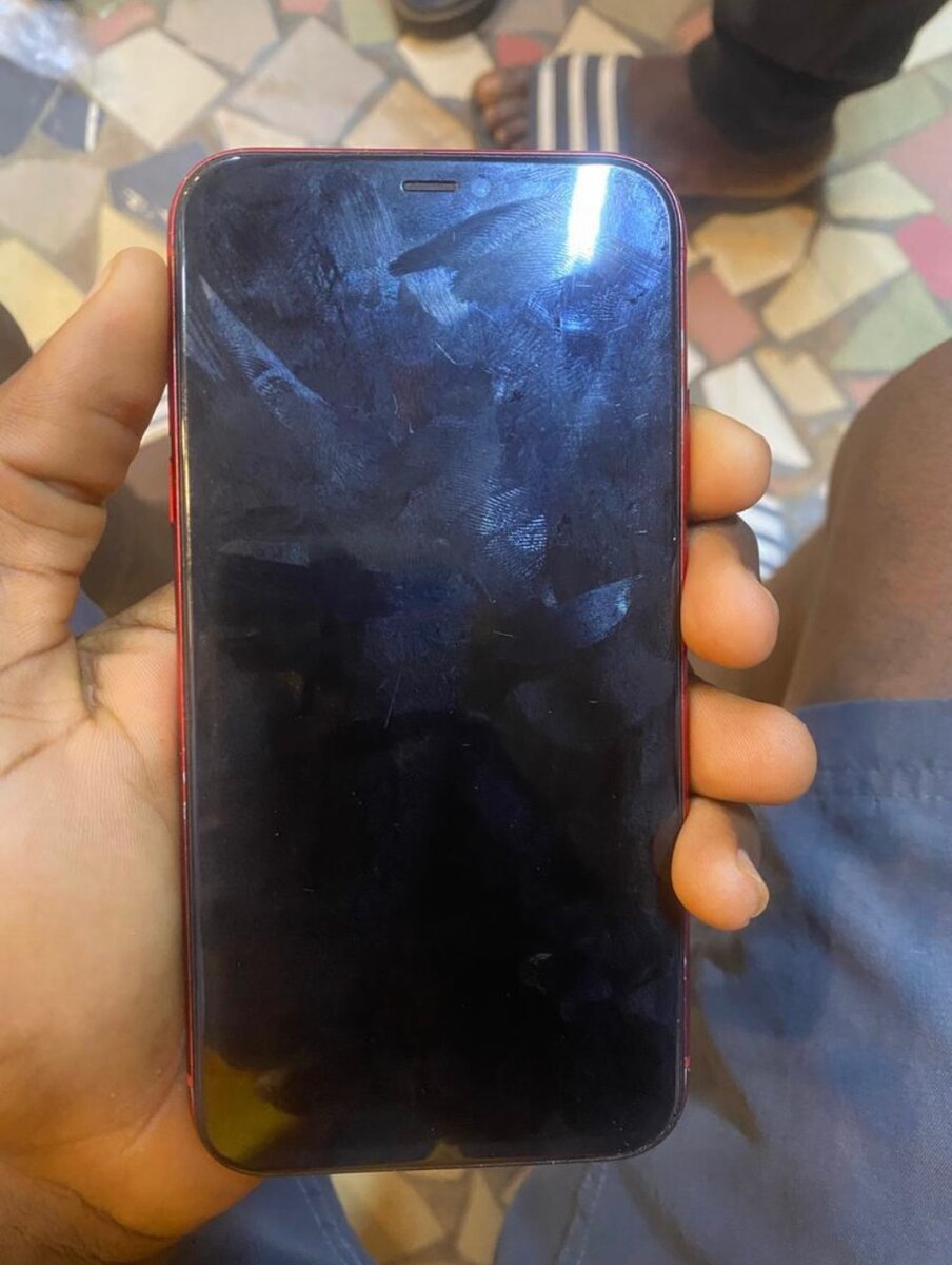 iPhone Rouge 64GB Débloqué