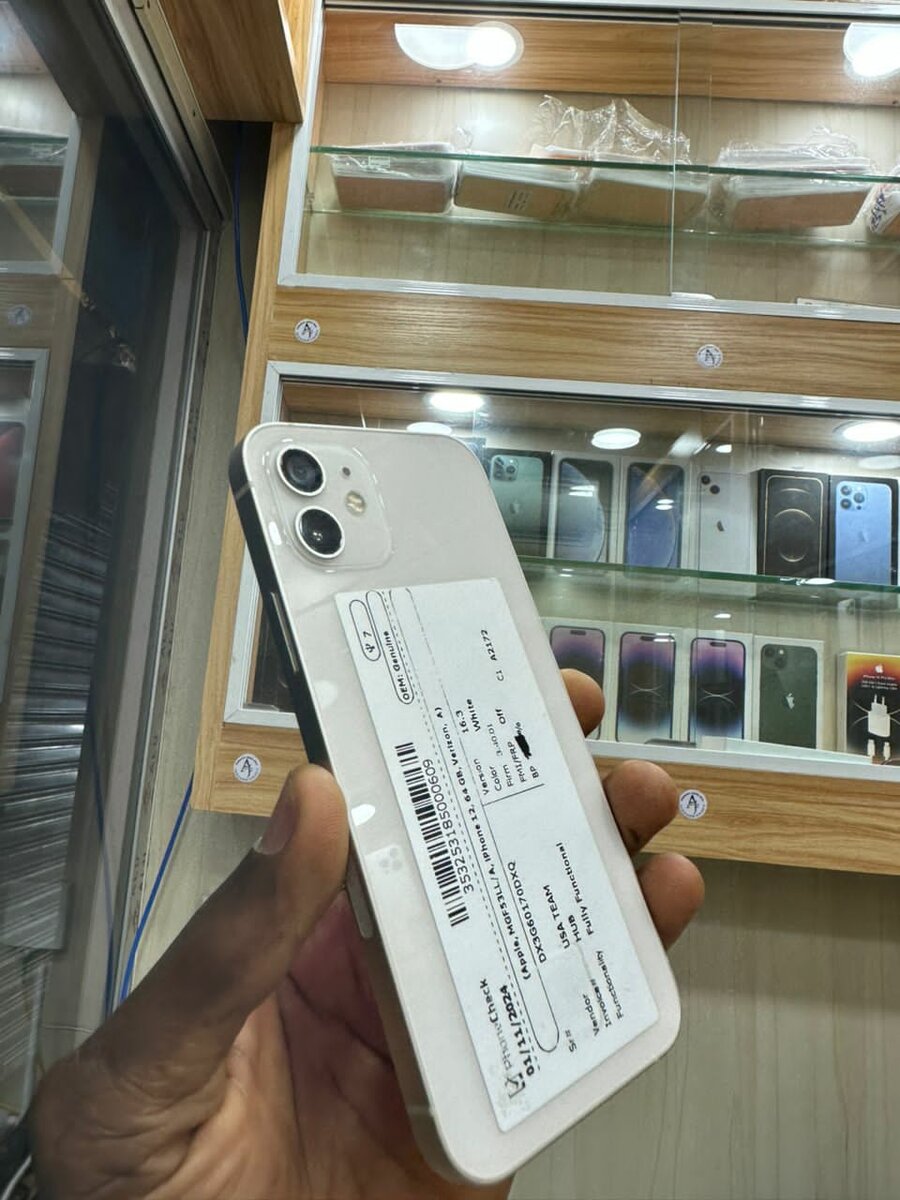 iPhone 12 simple casi neuf