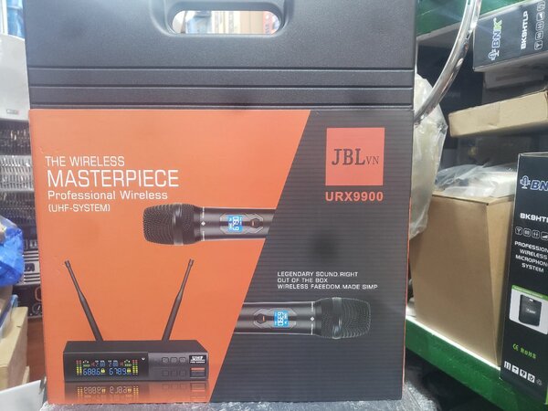 JBL Masterpiece URX9900 Wireless Microphone