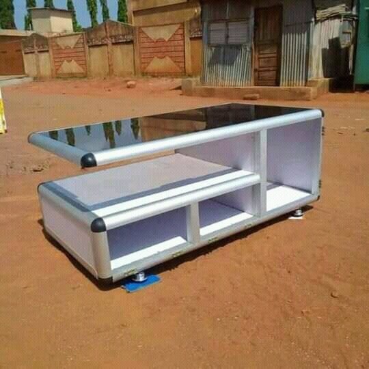 Table centrale en vitre