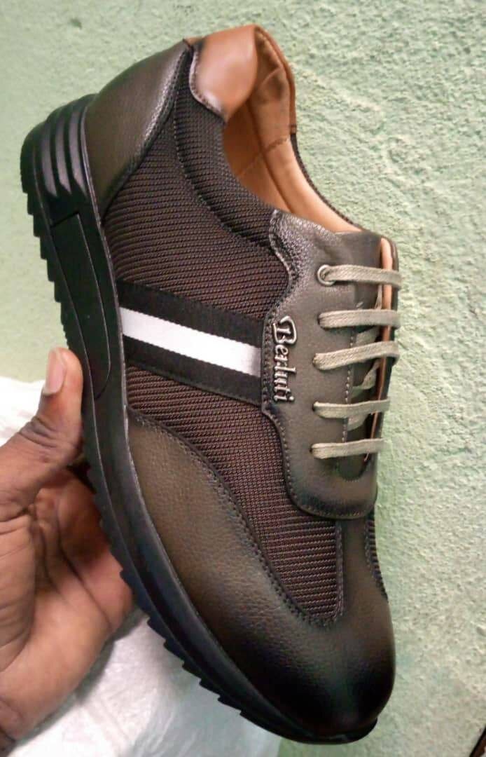 Sneakers en cuir élégants