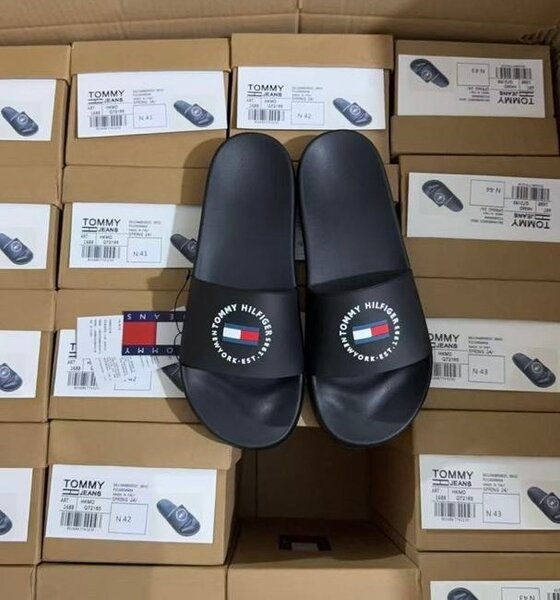 Claquettes Tommy Hilfiger Noir