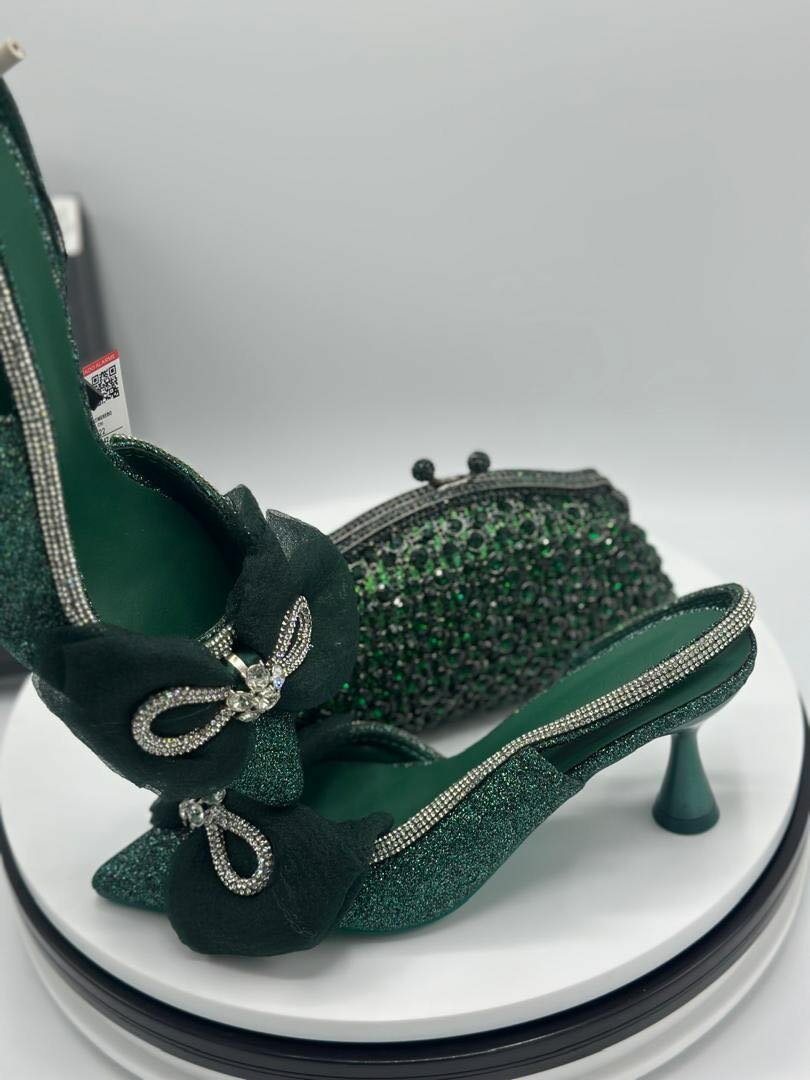 Combo deal ( Zara heel plus clutch bag)