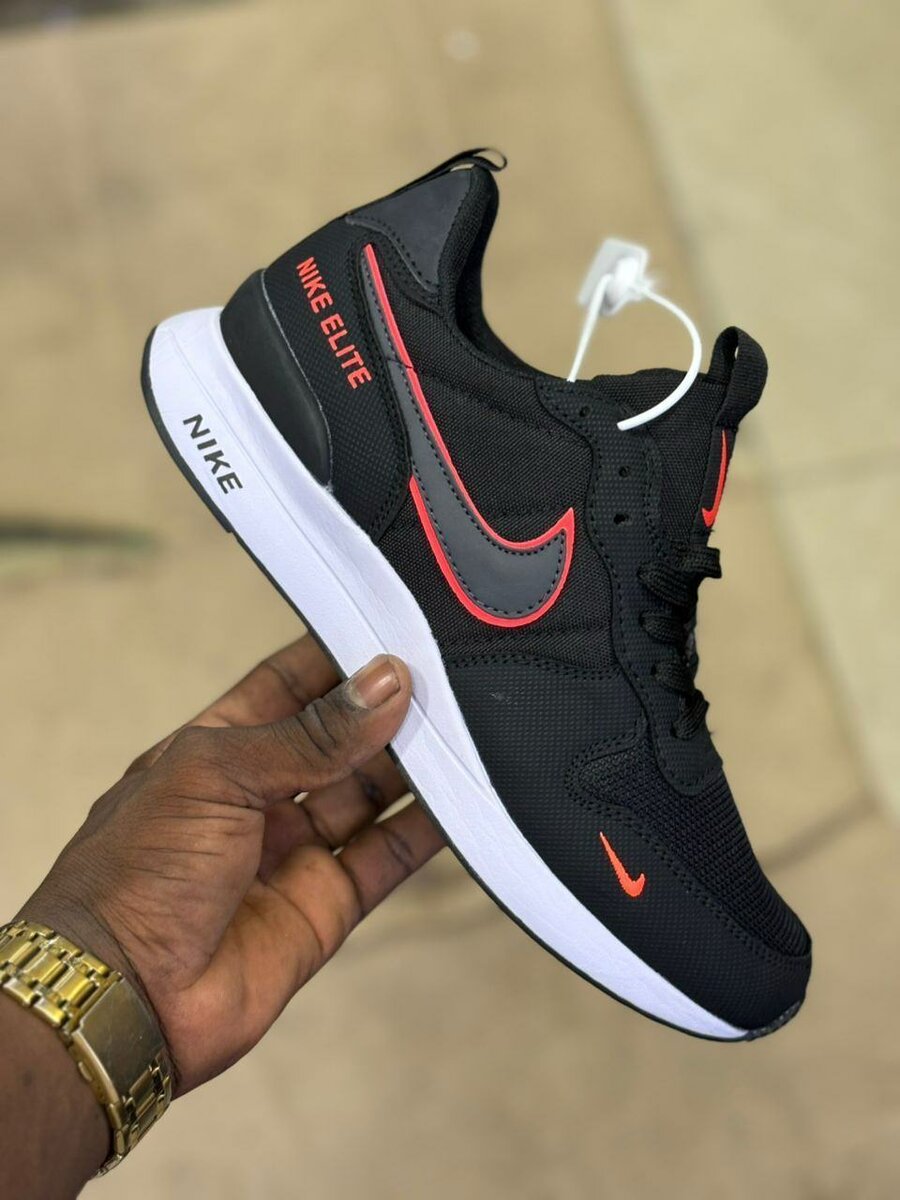 Chaussures de sport Nike Elite
