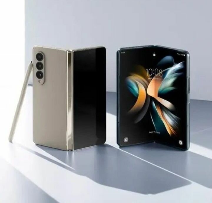 Samsung Z Fold 4 pro