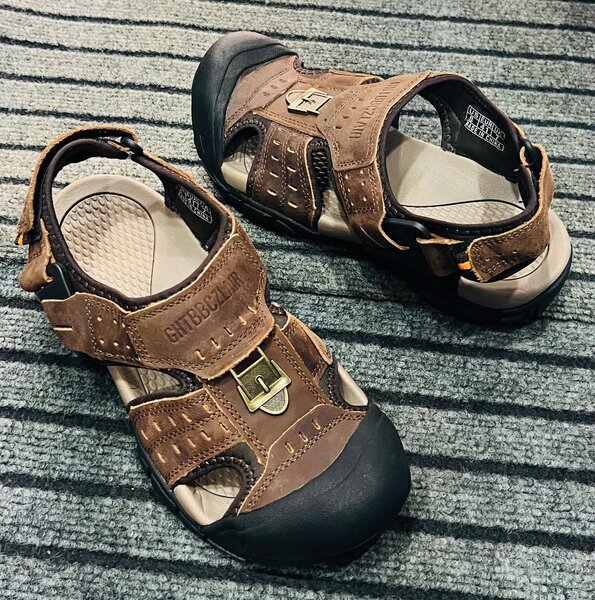 Sandale et Kito en cuir