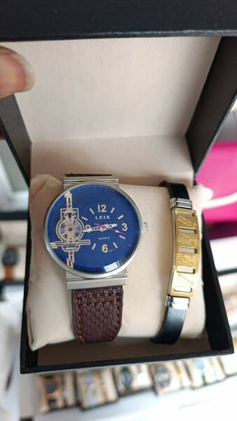 Montre-bracelet élégante pour hommes