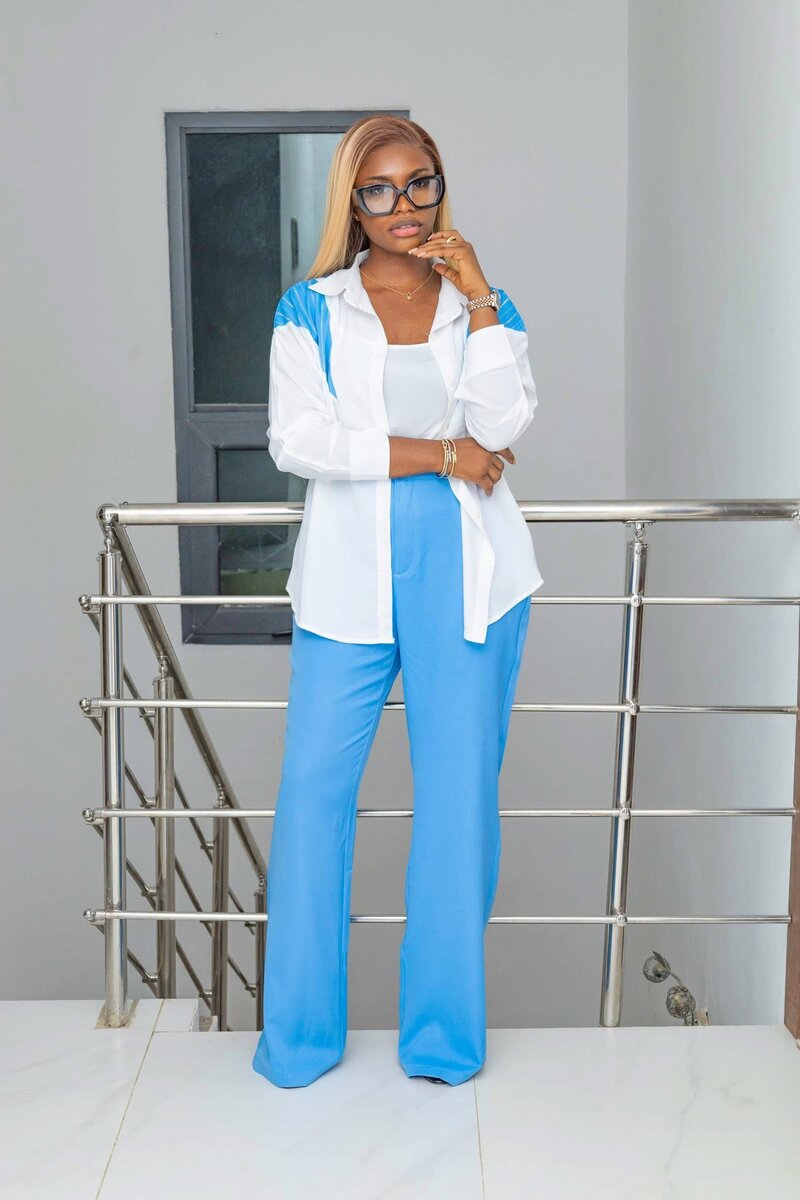 Ensemble chemise et pantalon élégant