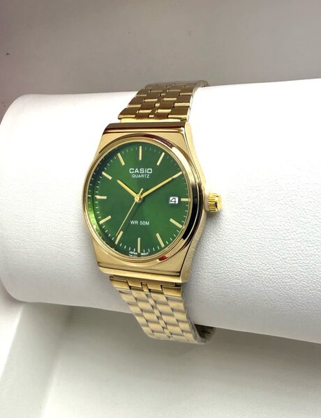 Montre-bracelet élégante Casio