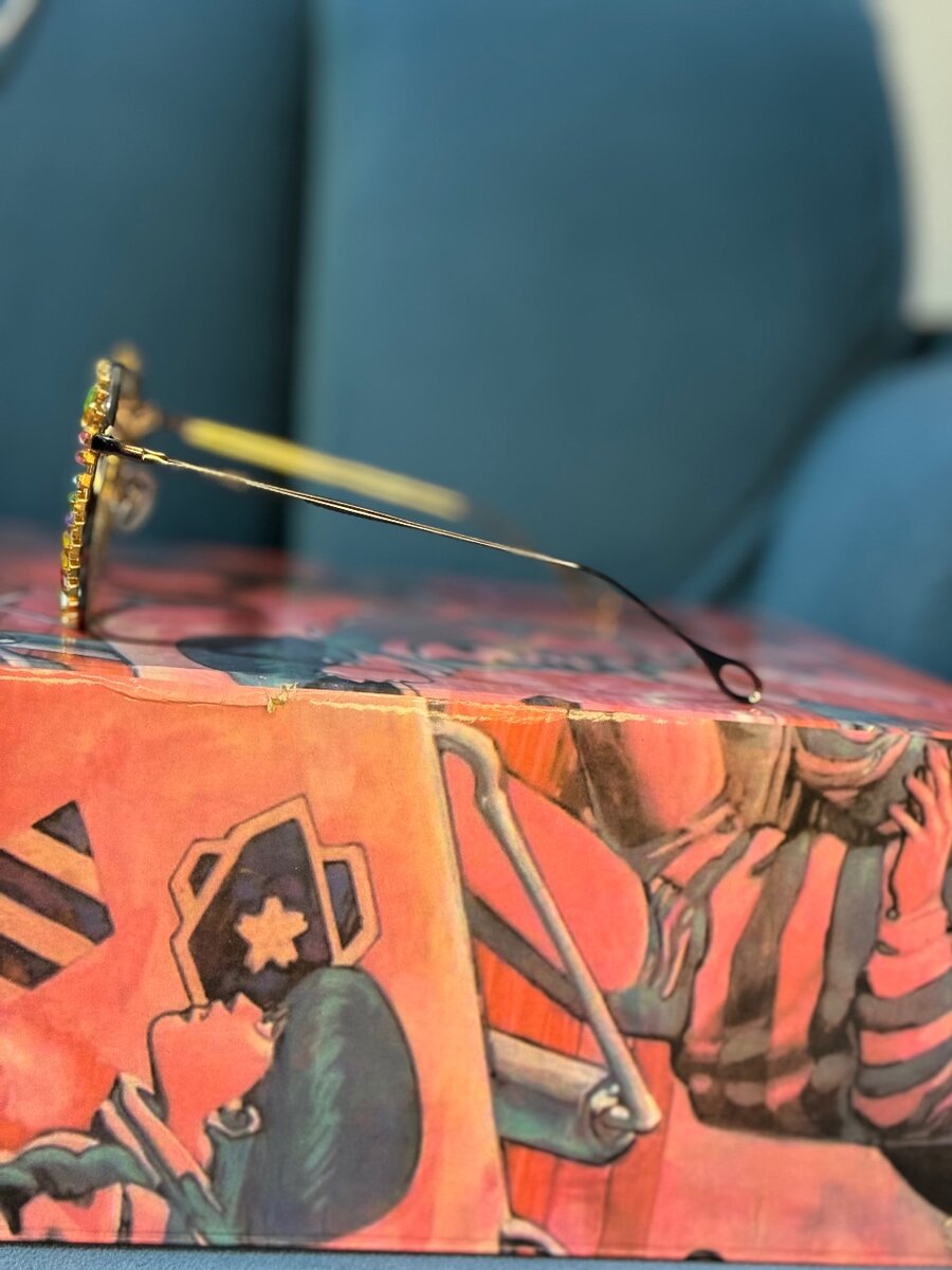 Lunettes rétro strass colorés