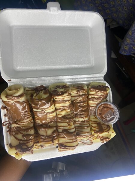 Crêpes roulées au chocolat