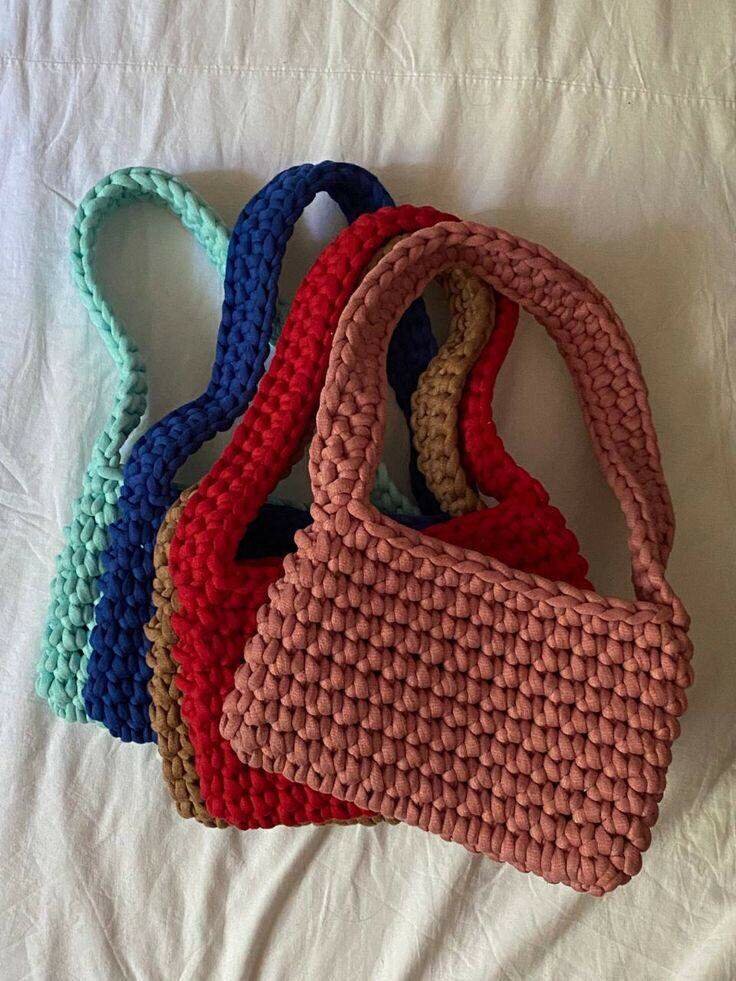 Crochet armpit bags