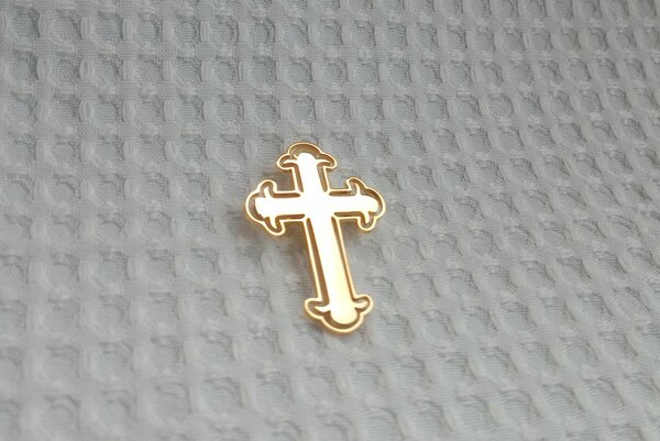 Cross lapel pin