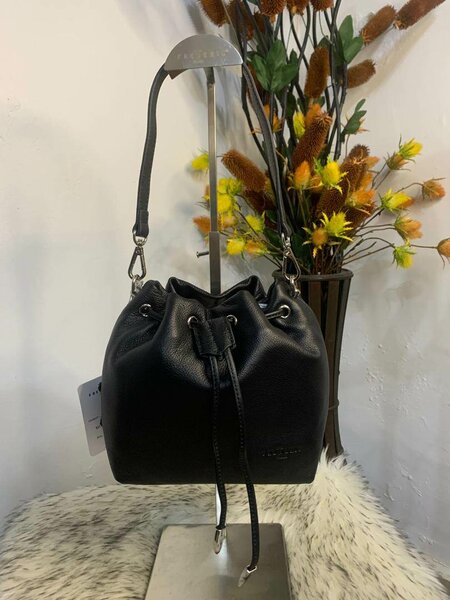 Sac seau en cuir Frédéric T